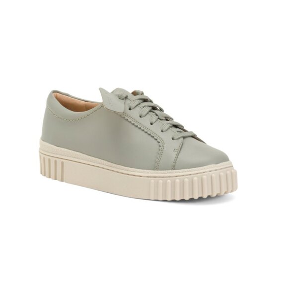 CLARKS Light Green Wide Leather Mayhill Walk Comfort Sneakers - Picture 1 of 2